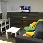 Bonito Apartamento Junto A Paseo De La Bomba