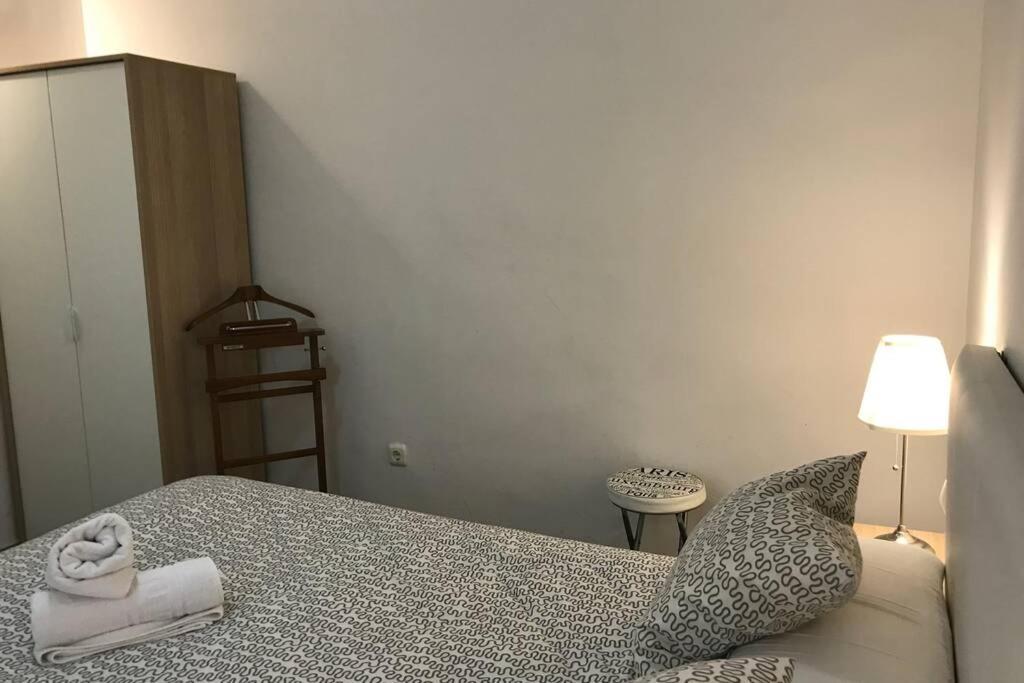 Bonito Apartamento Junto A Paseo De La Bomba * Granada
